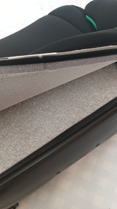 Автокрісло бустер Bebe Confort Manga I-Fix 125-150 см.  ізофікс