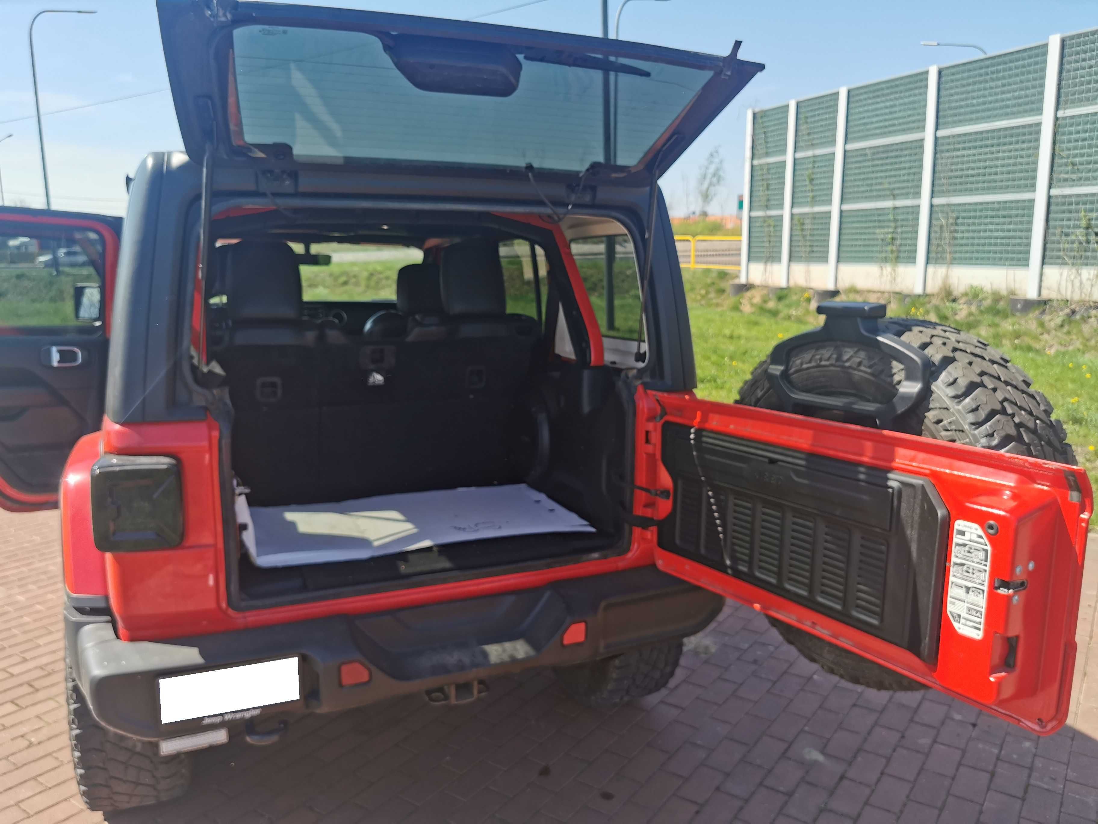 2018 Jeep Wrangler Sahara Unlimeted 4x4 hard top