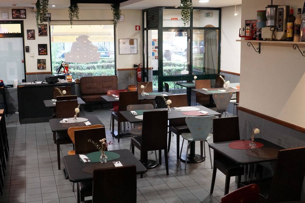 Trespasse restaurante todo equipado pronto a funcionar