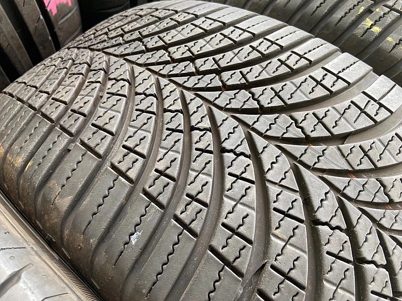 235/45/18 Goodyear Vector 4S gen3_6,8mm_2szt_(684)