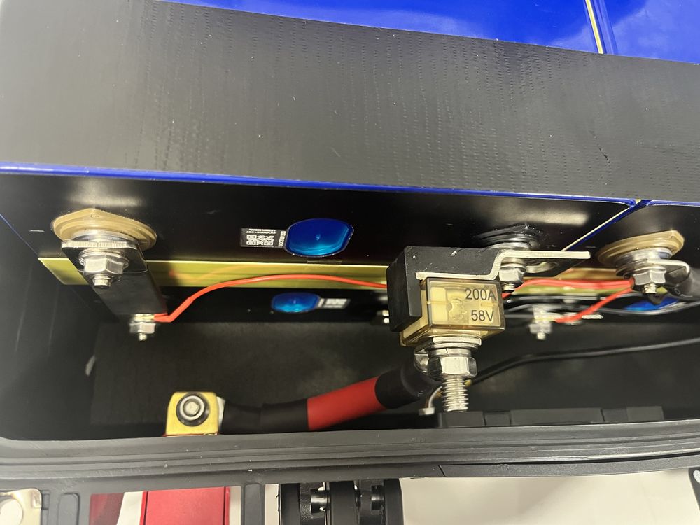 Акумулятор lifepo4 12V 304Ah