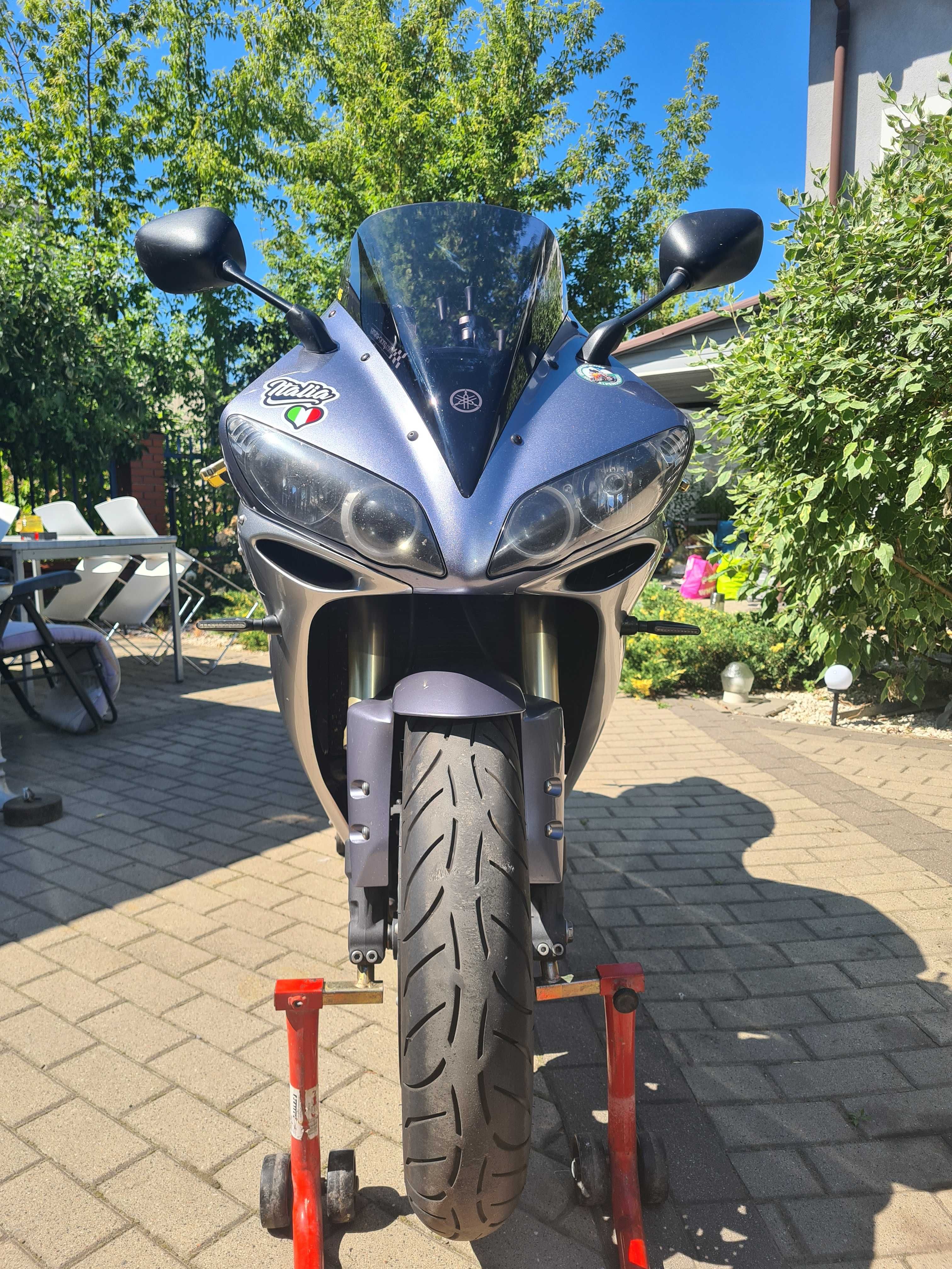 Yamaha R1 RN12 2005r