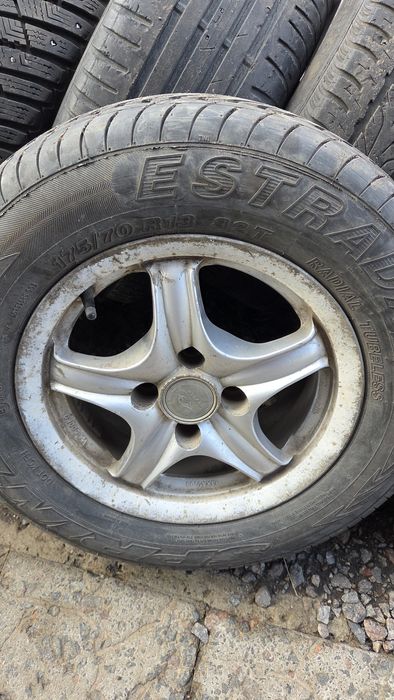 диски 13 4/98 ваз лада в наличии 2 штуки