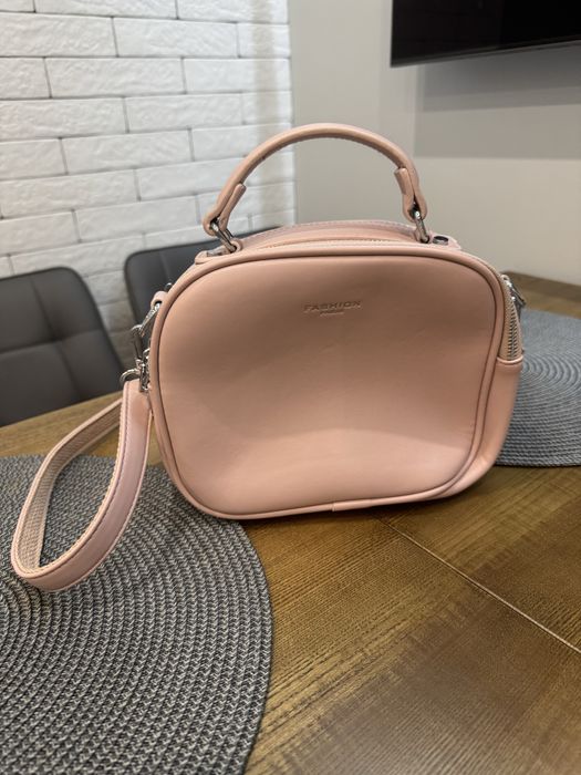 Сумка жіноча зі штучної шкіри