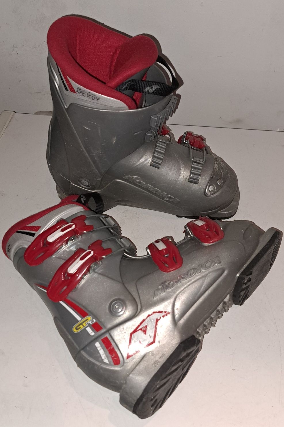 Nordica buty narciarskie dzieciece r. 33