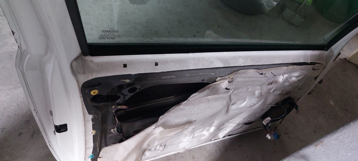 Porta esquerda  fiat grande punto 2006 a 2014 impecável