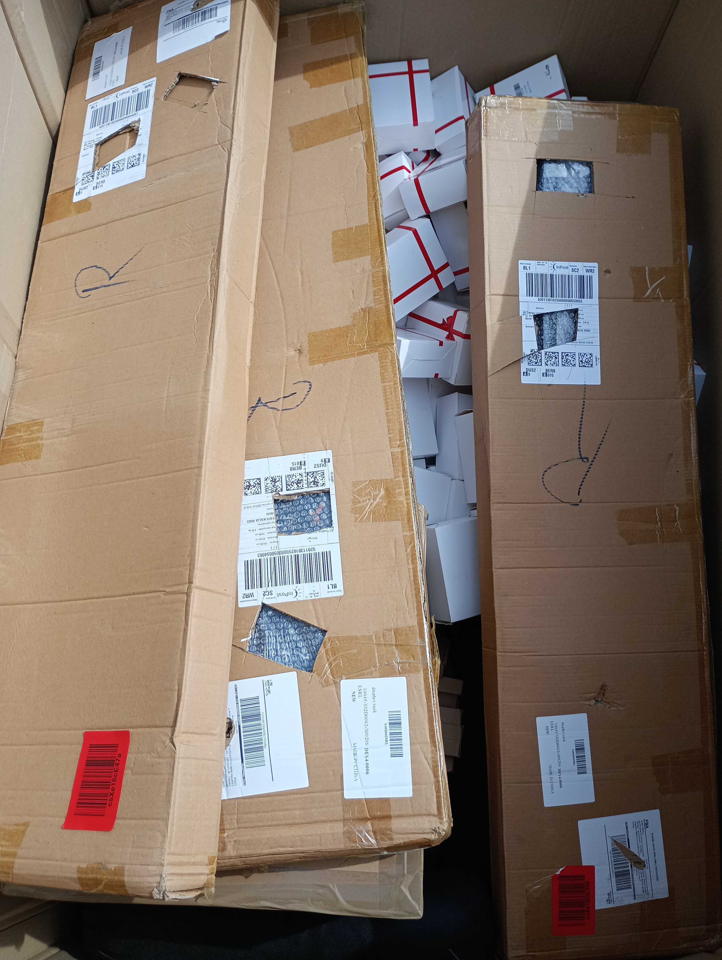 Palety, zwroty konsumenckie, nadwyżki magazynowe, magazyn, amazon, mix