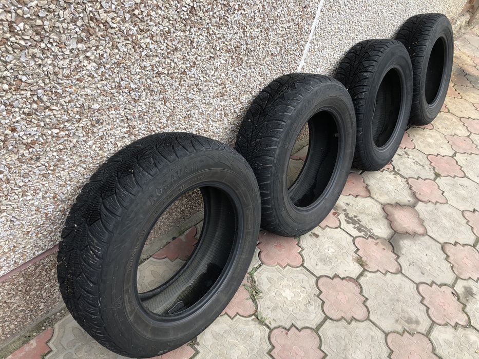 Комплект зимових шин Rossava Snowgard 195/65 R15