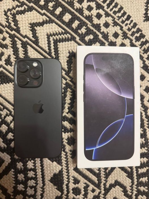 iPhone 16 Pro 128 GB Black Titanium