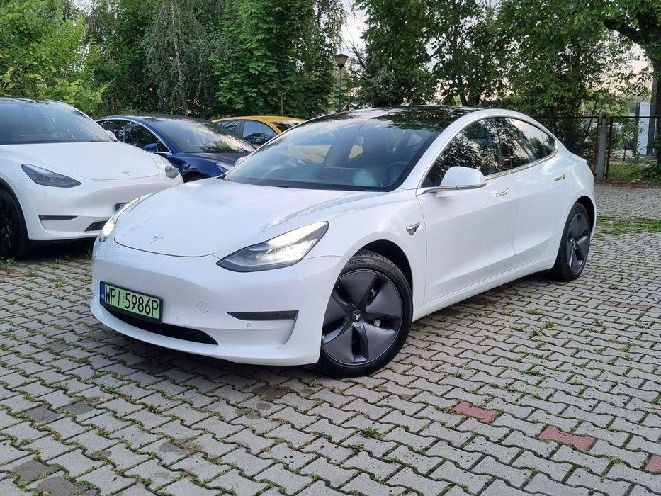 Tesla Model 3 Long Range Zasięg 560km Szybka Elegancka Nowoczesne technologie SOH83%