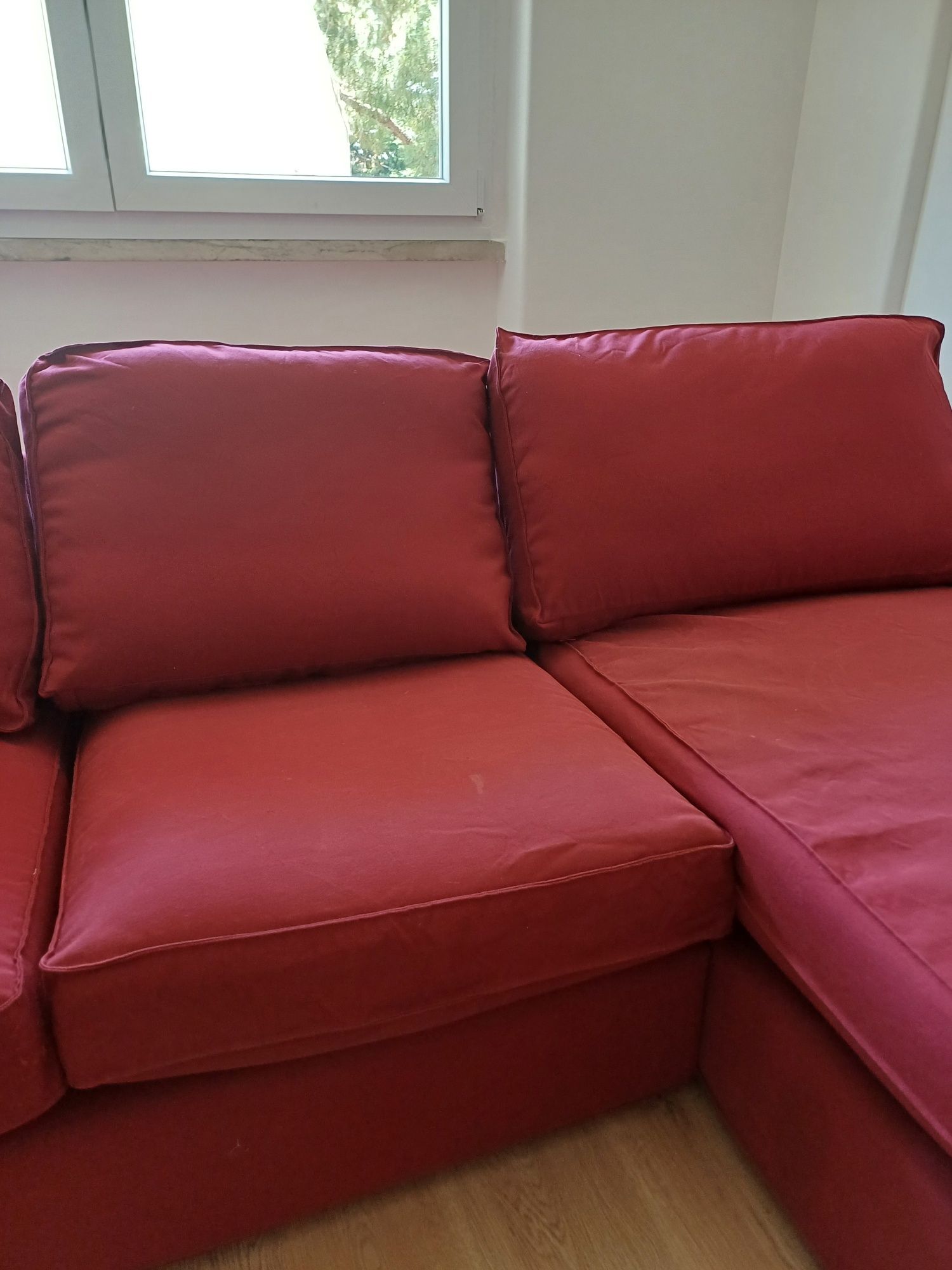Sofá KIVIK IKEA 4 lugares com chaise longue
Usado como novo - estrutur