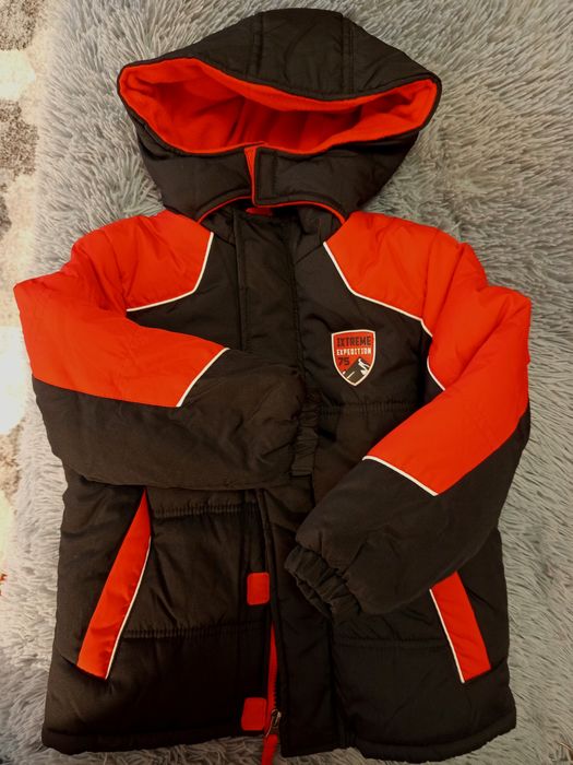 Куртка зимняя для мальчика. Один р-р 4т