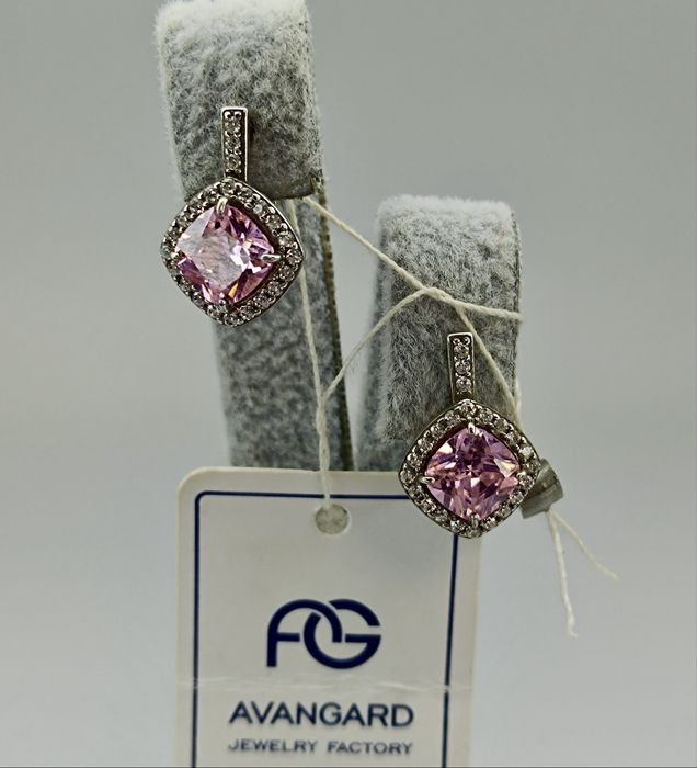 Серебряный набор 925 пробы новый серьги, кольцо и кулон