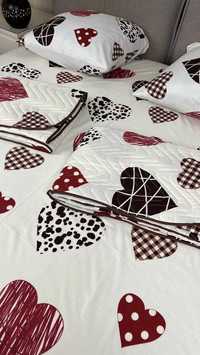Постельное белье с летними бамбуковыми одеялами в наборе "сердца"