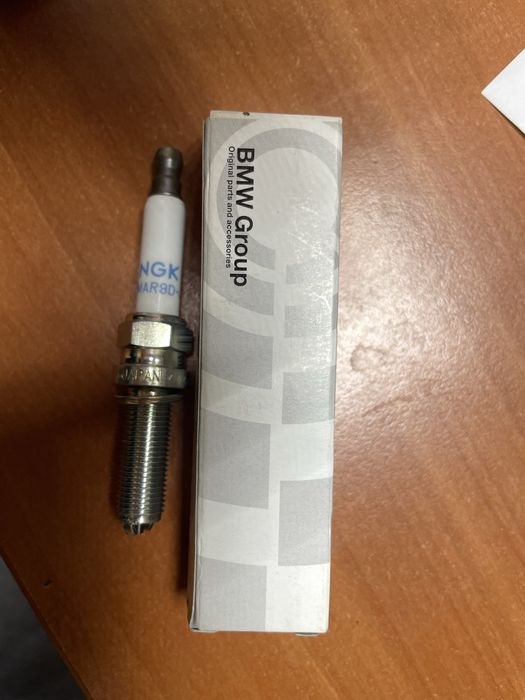 Свеча зажигания 12128532942 BMW R1200 GS