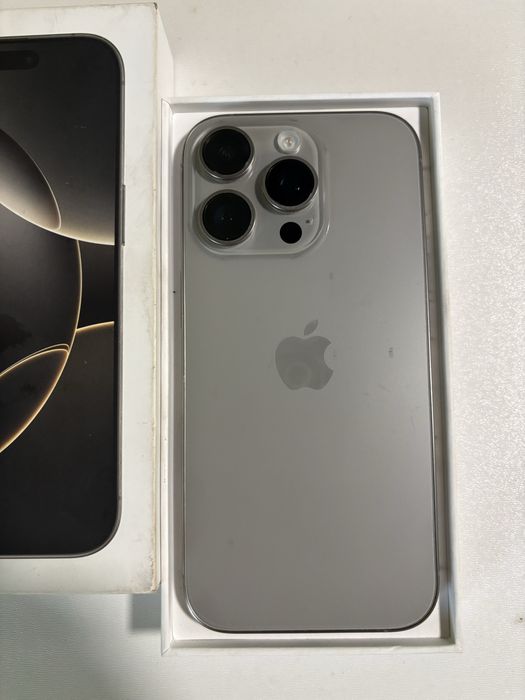 Продам айфон 16 про