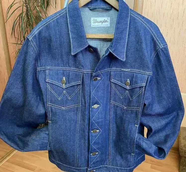 Продаю новую джинсовую куртку Wrangler XL