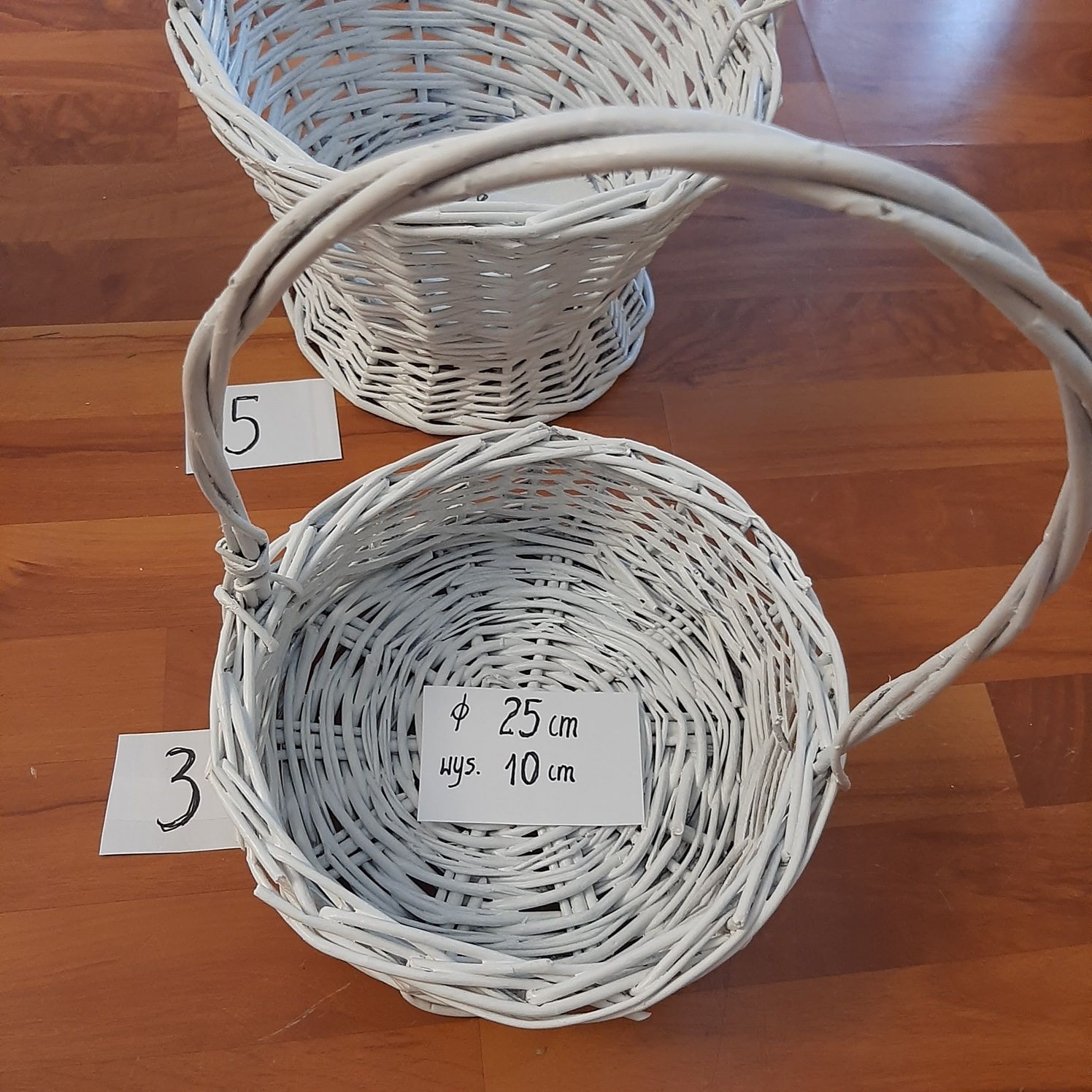 Koszyki wiklinowe białe śr. 23 -28cm