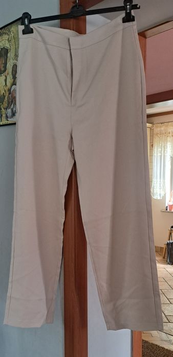 Eleganckie jasne spodnie