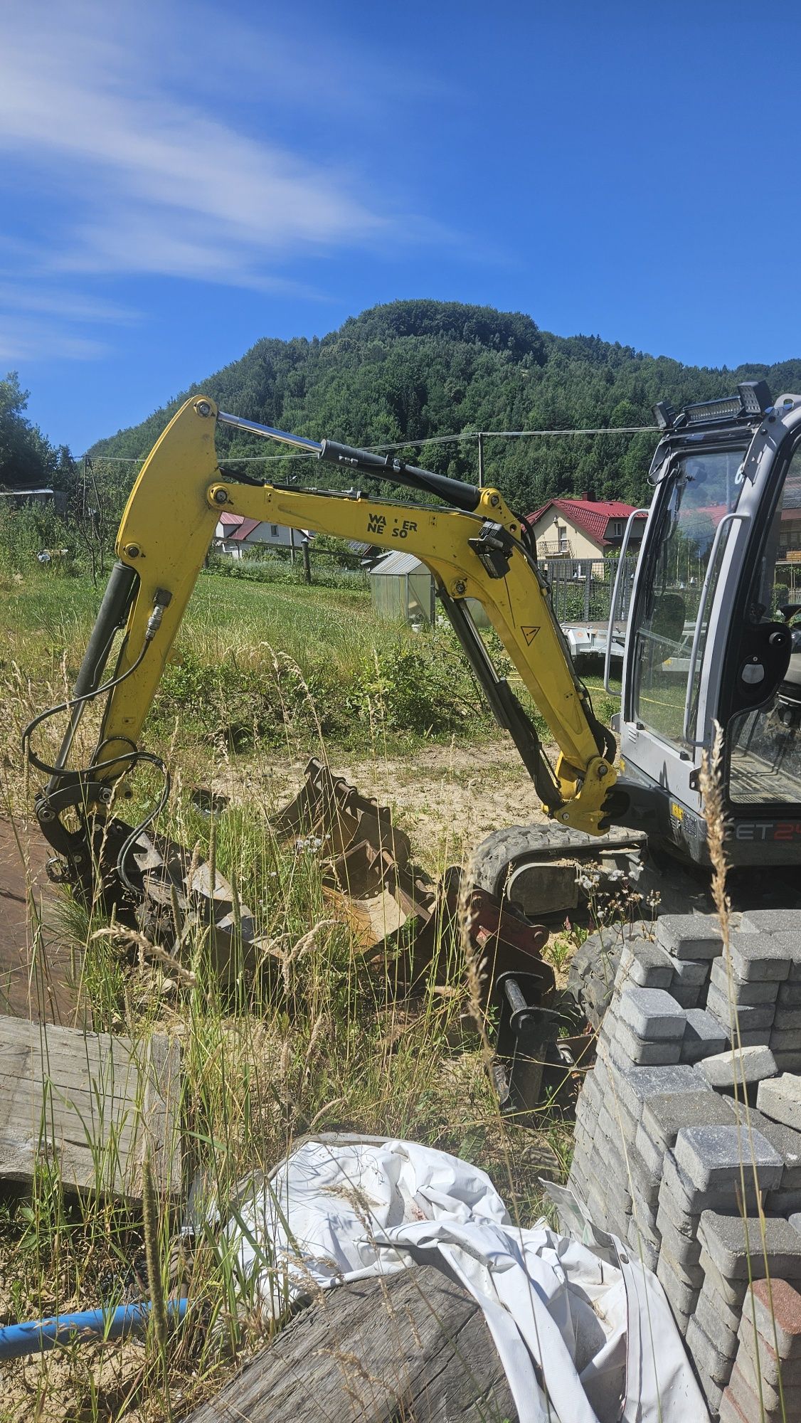Wacker neuson et 24