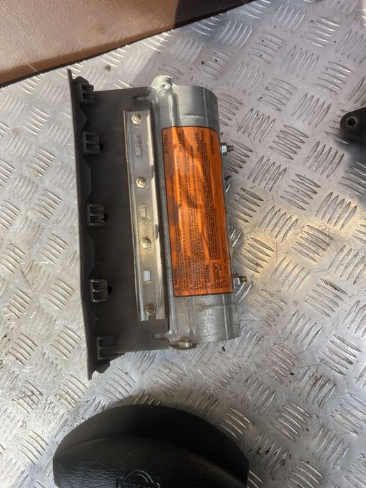 Подушка безопастности в руль торпеду Ниссан террано 2 nissan terrano