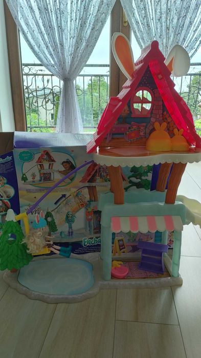 Domek Enchantimals z lalka