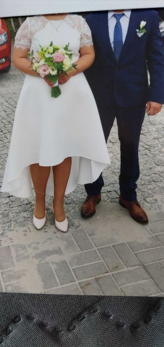Suknia ślubna bardzo skromna ale elegancka