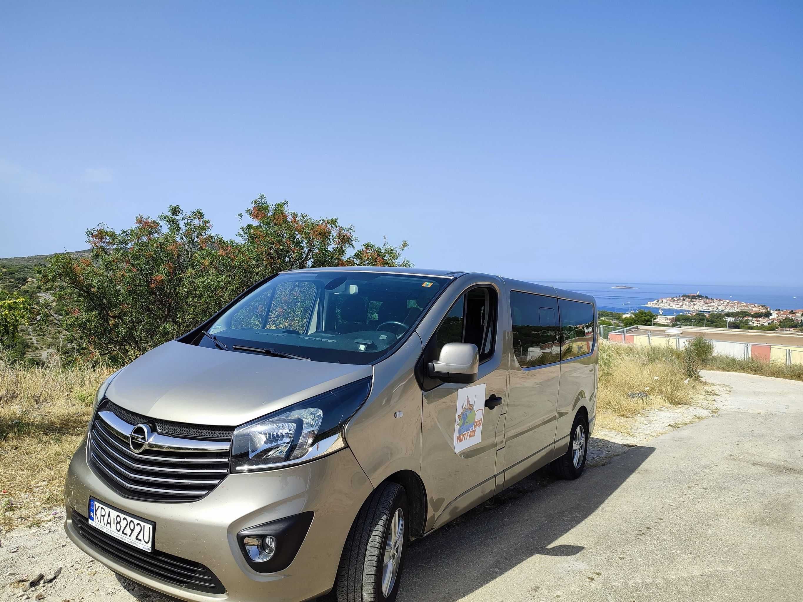 Wynajem Bus 9 osób  Wakacje OPEL VIVARO LONG 2017