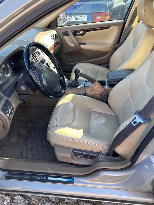 Carro Volvo v70