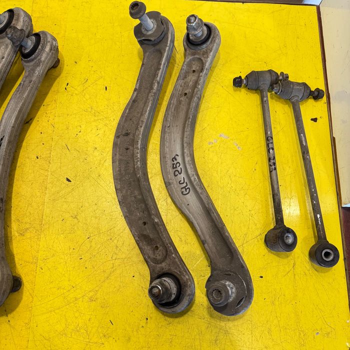 комплект ричагів на задню підвіску Mercedes W204 212 207