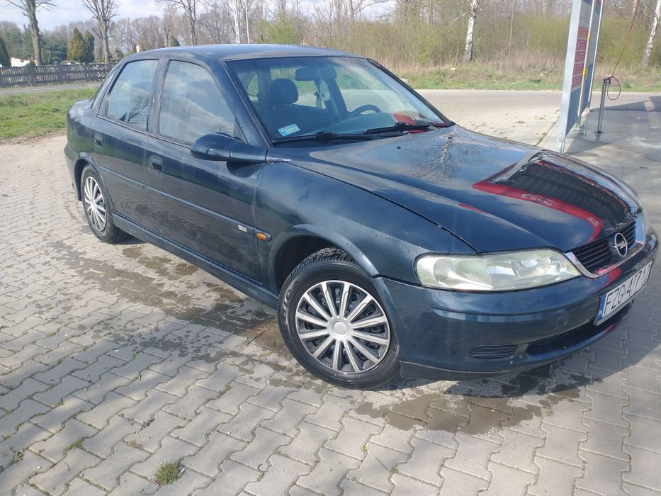 Vectra b 1.8 LPG uszkodzony