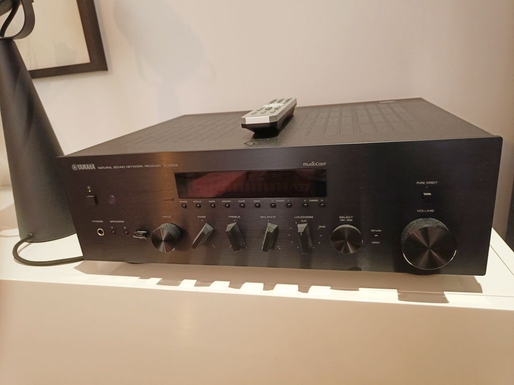 Amplituner stereo Yamaha R-N602 Musiccast