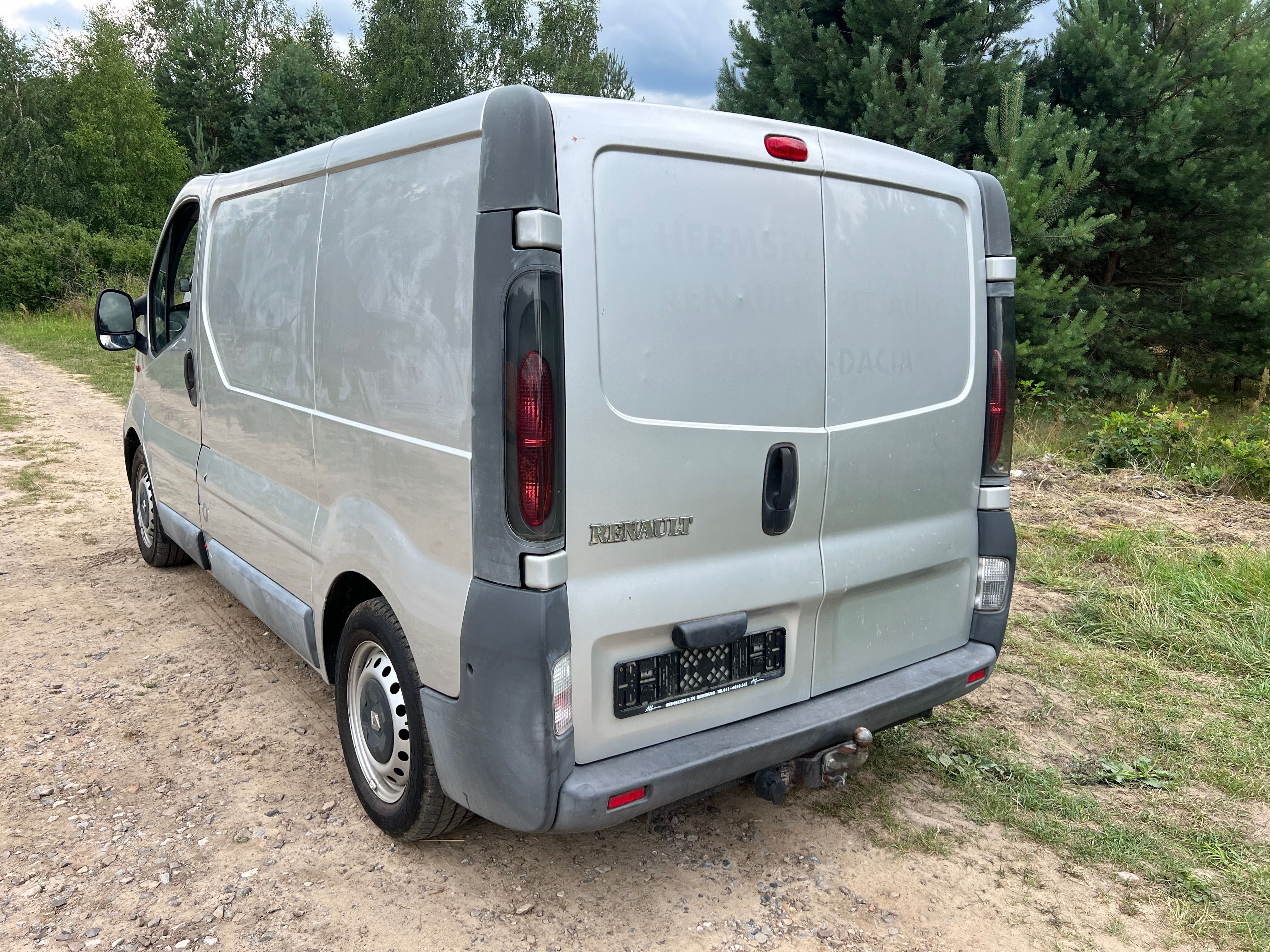 Renault Trafic 1,9dti klima 6 biegów