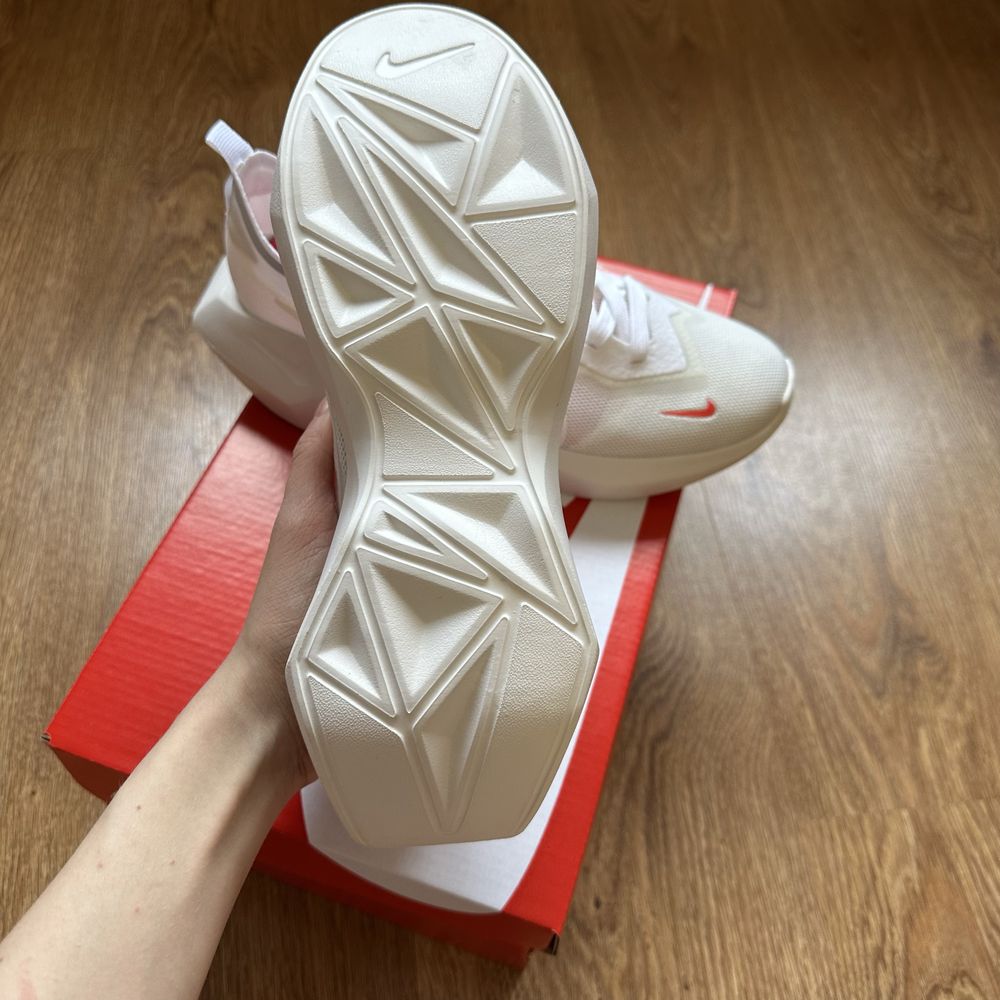 Кросівки жіночі nike vista lite white red