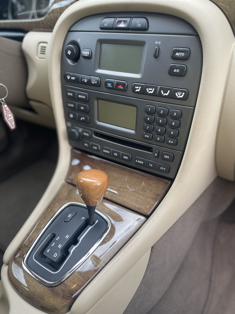 Jaguar X-Type  2.5  V6  4x4 , NISKI PRZEBIEG !
