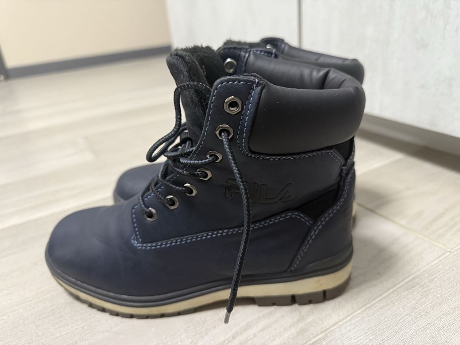 Fila чоботи ботинки черевики 37 розм