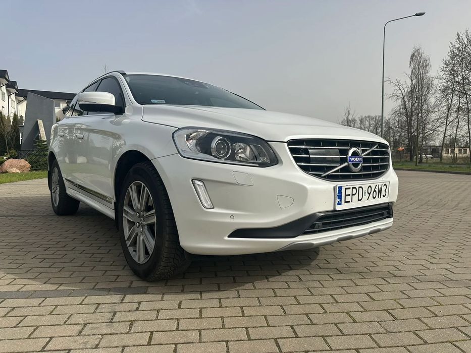 Volvo XC 60 VOLVO XC60 T6 AWD Platinum