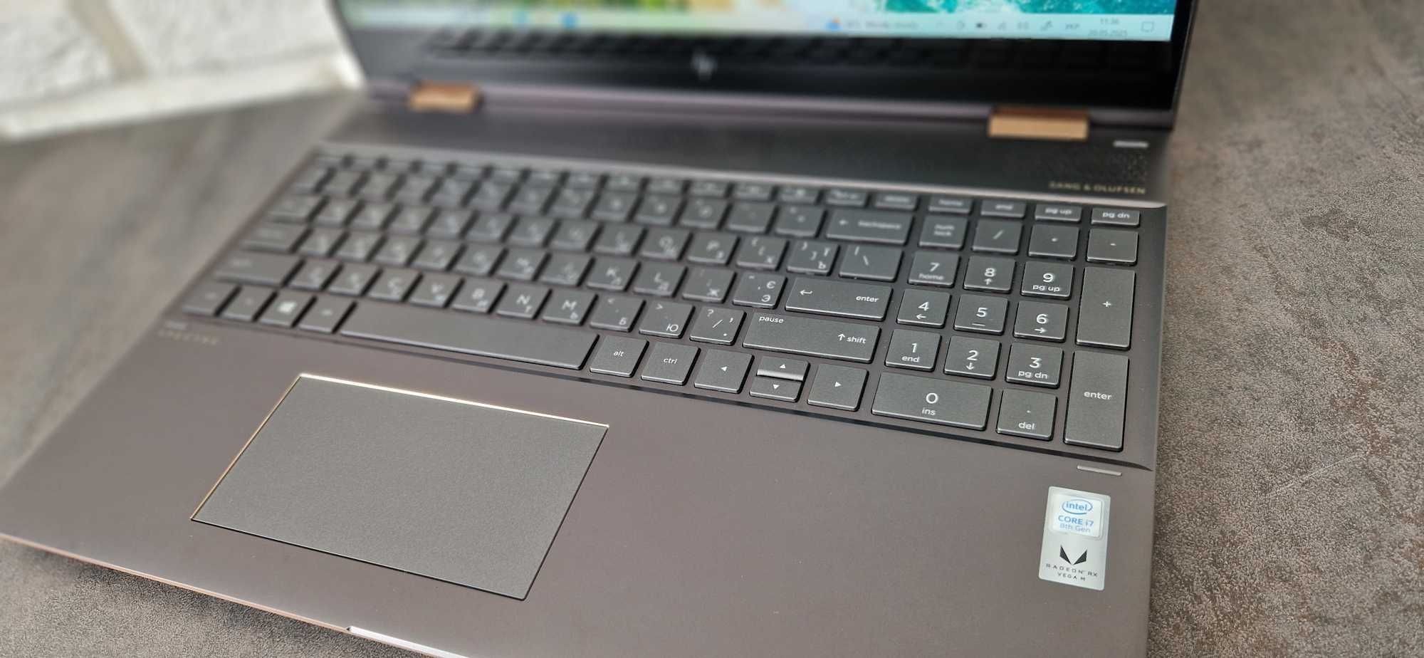 Ноутбук HP Spectre X360 /i7-8705G/Radeon RX/16GB/512/4К/Трансформер