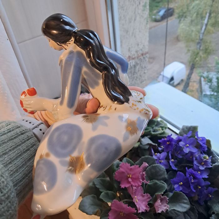 Порцелянова статуетка циганка