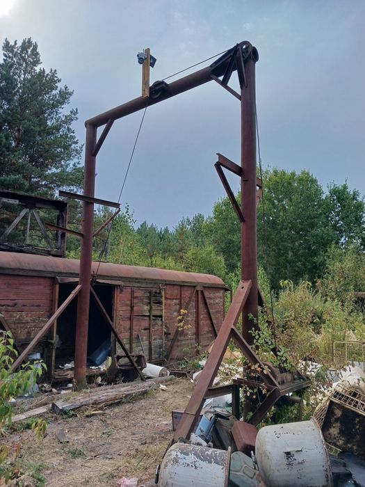 Лебідка,  кран балка для ремонту техніки