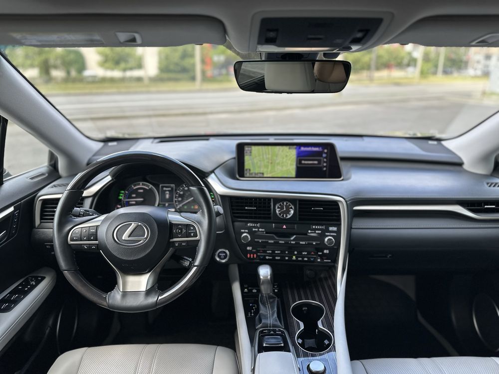 Продам свою машину Lexus RX 450H , 2017 год , полный привод