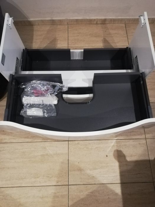 Szafka łazienkowa wisząca pelipal biała