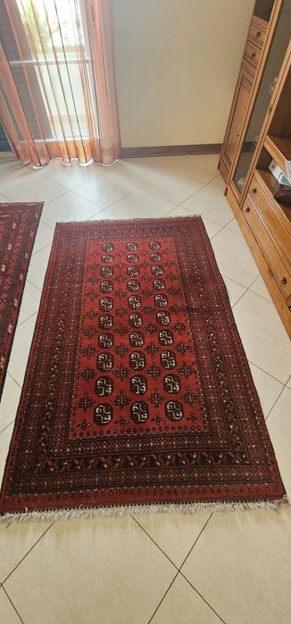 Tapetes Afegãos em bom estado