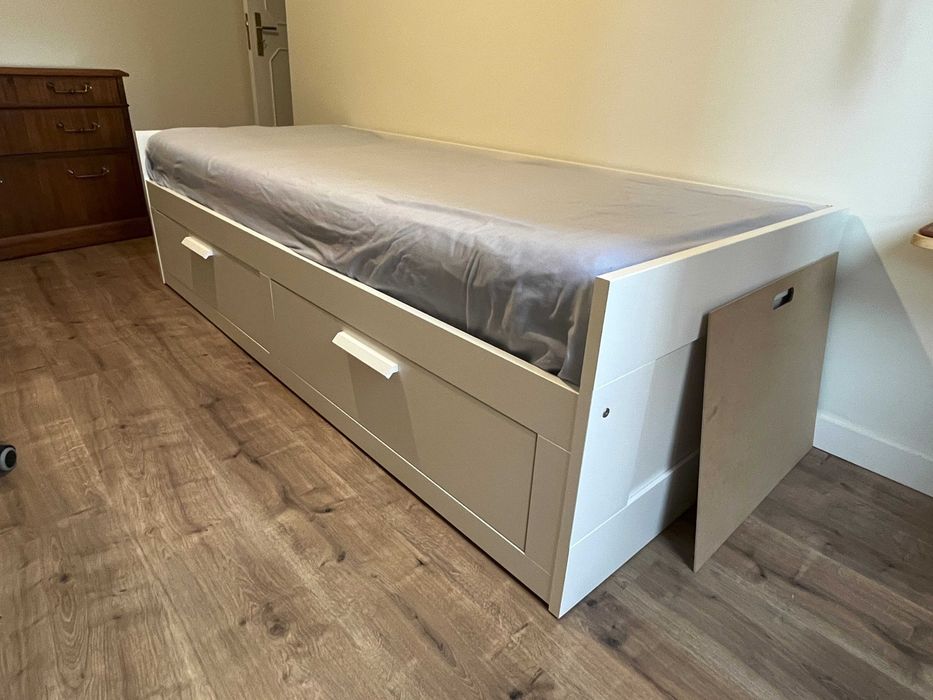 Cama individual dupla BRIMNES e 2 colchões