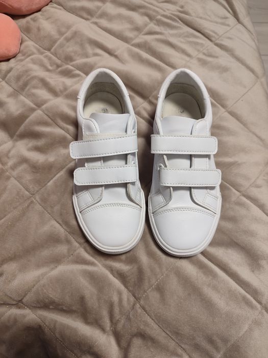 Кросівки білі,розмір 33