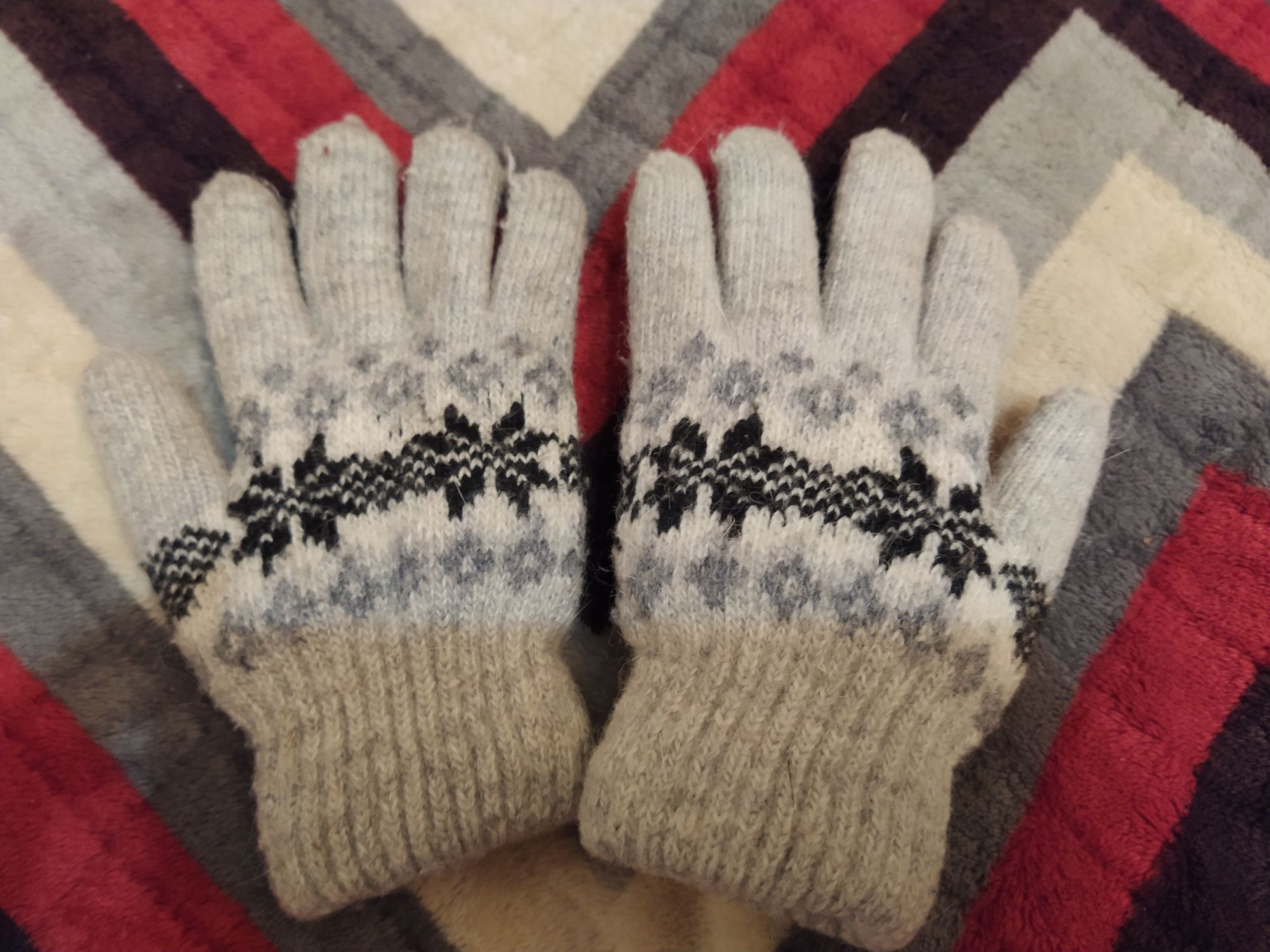 Теплые детские перчатки