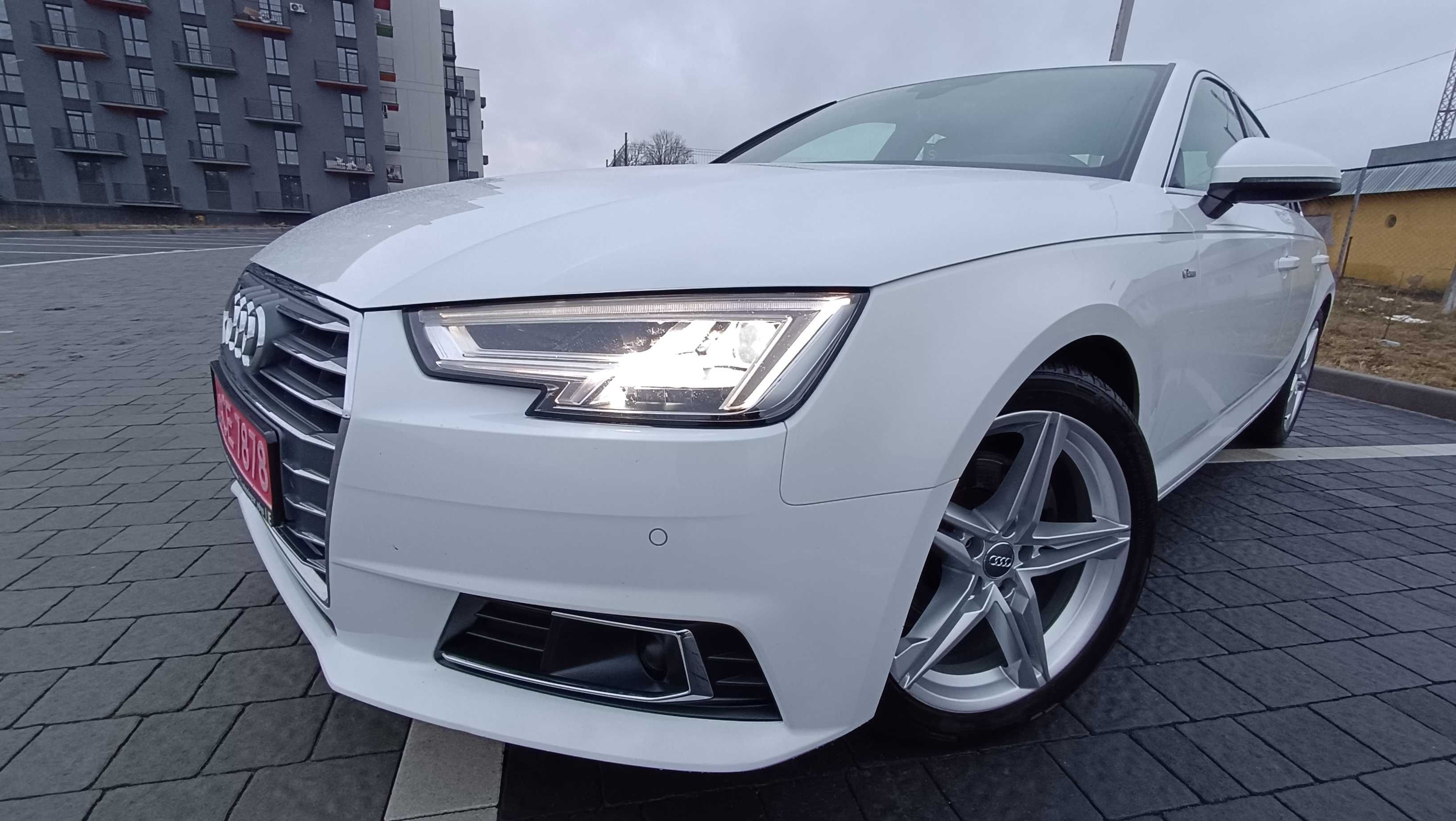 Audi A4 B9 S-Line 2.0TDI