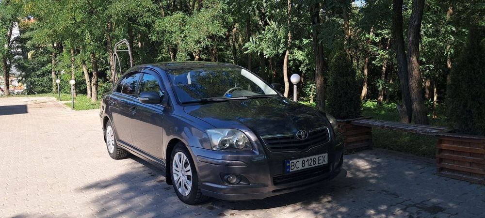 Продам Toyota Avensis