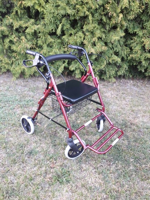 Chodzik / balkonik na kółkach rehabilitacyjny