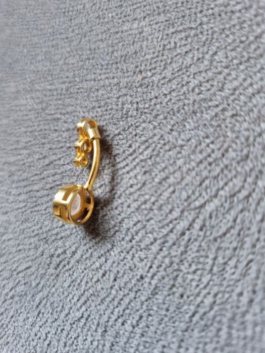 Kolczyk do pępka złoty